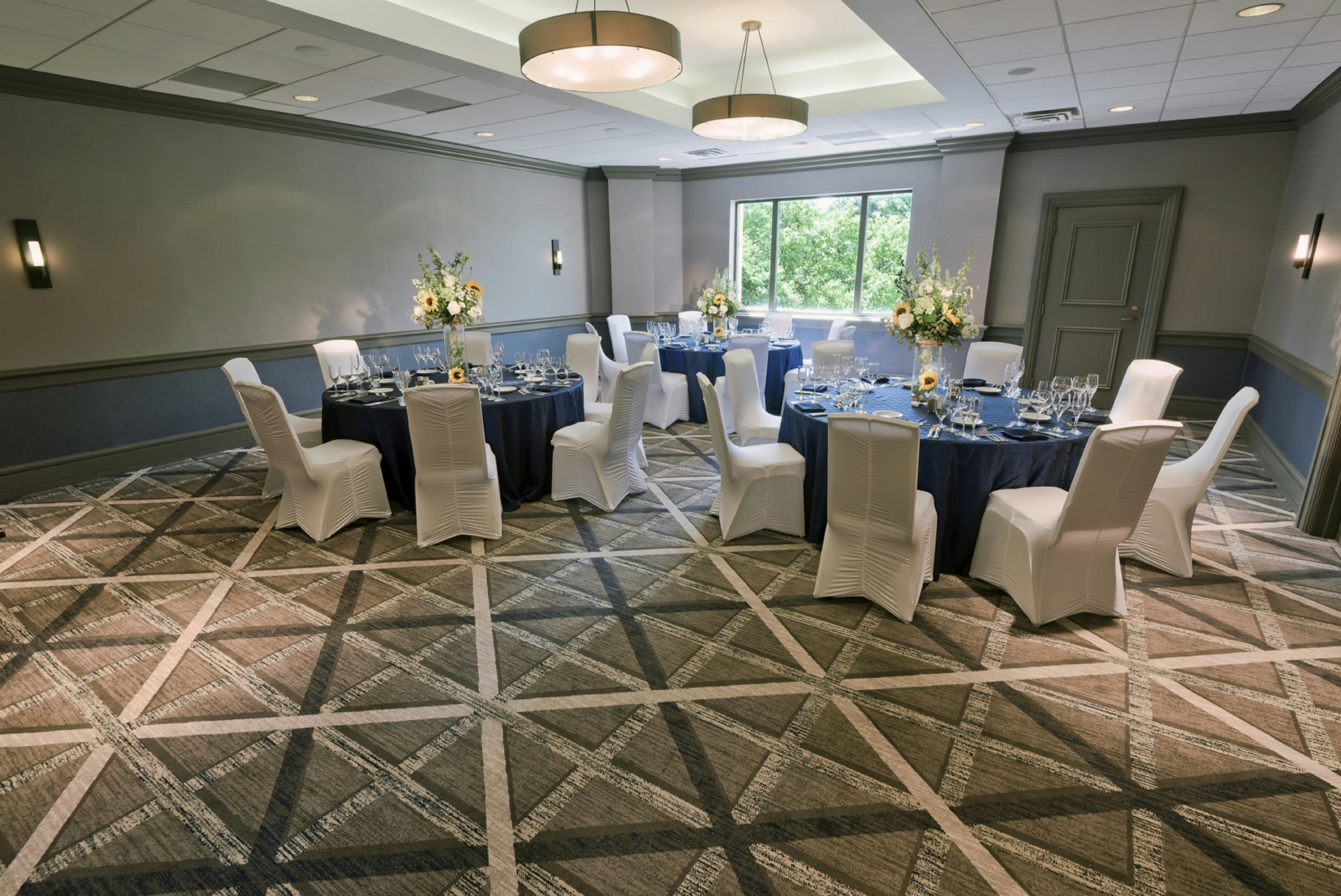 Hilton Chicago/Oak Brook Hills Resort & Conference Center 56/69