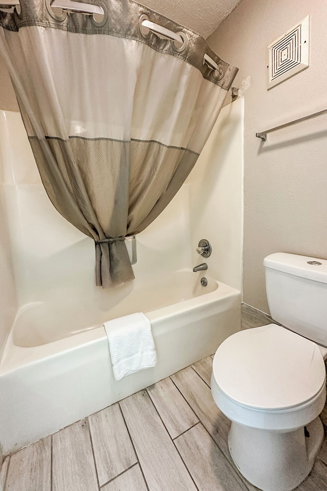 Regal Inn Guntersville Hwy 431 49/50