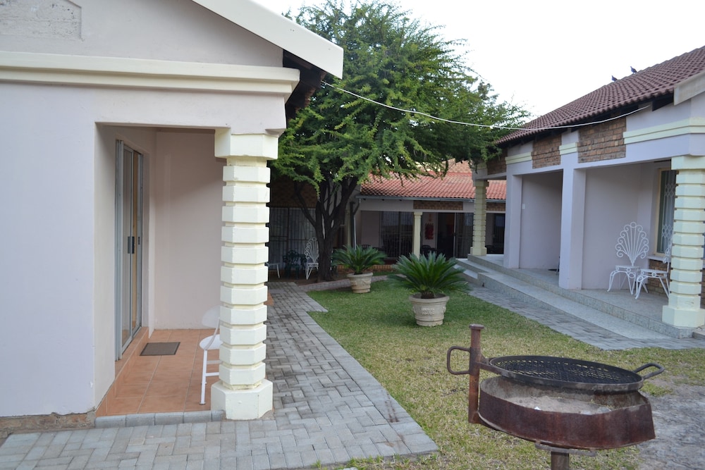 Kamogelo Guest House 35/47