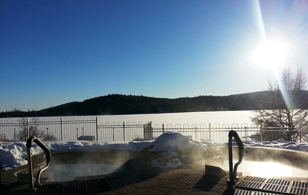 Manoir Du Lac Delage 44/47