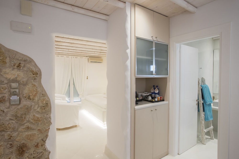 Paros Palace 18/76