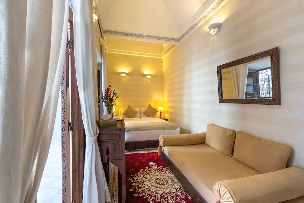 Riad Al Jana 29/50