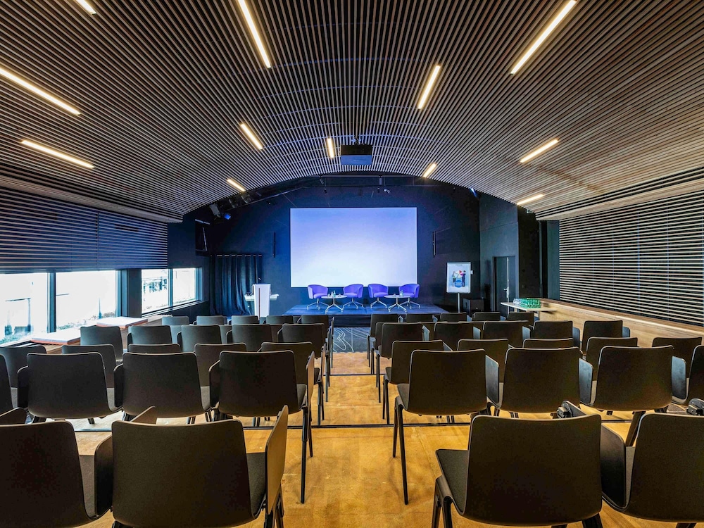 Novotel Annecy Centre 66/74