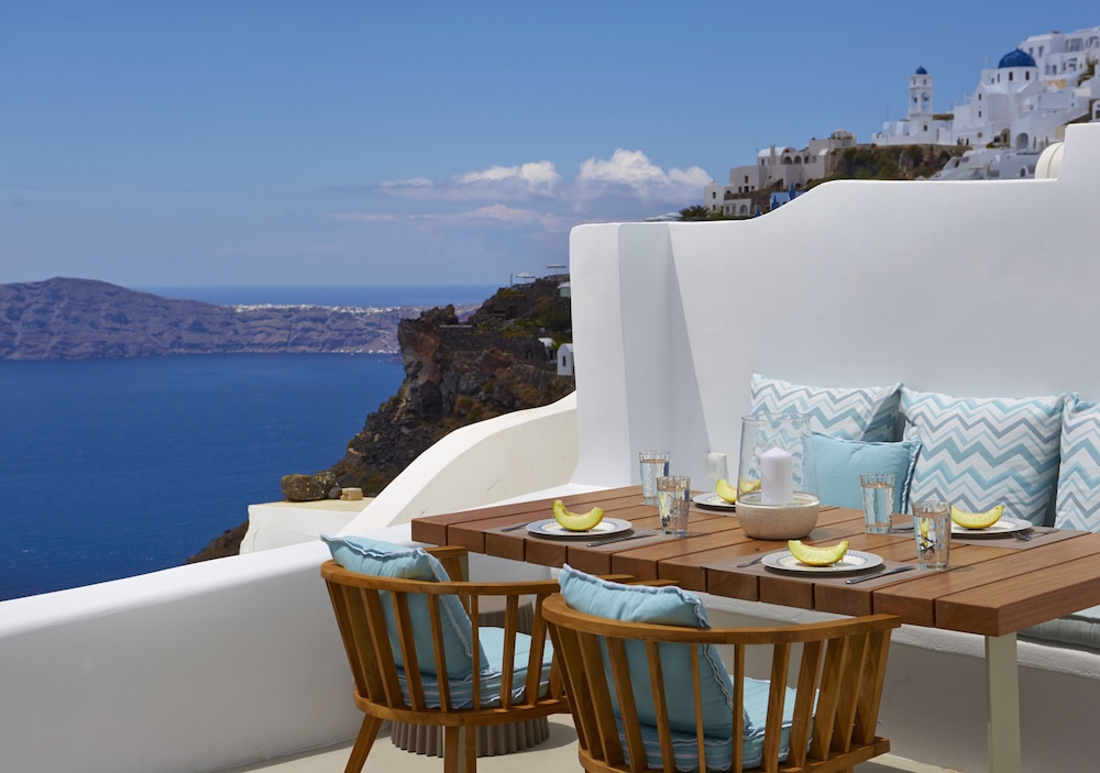 Olea Cave House 34/50