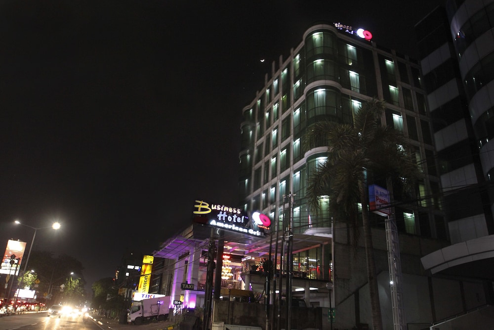 Business Hotel Tomang Jakarta 4/64