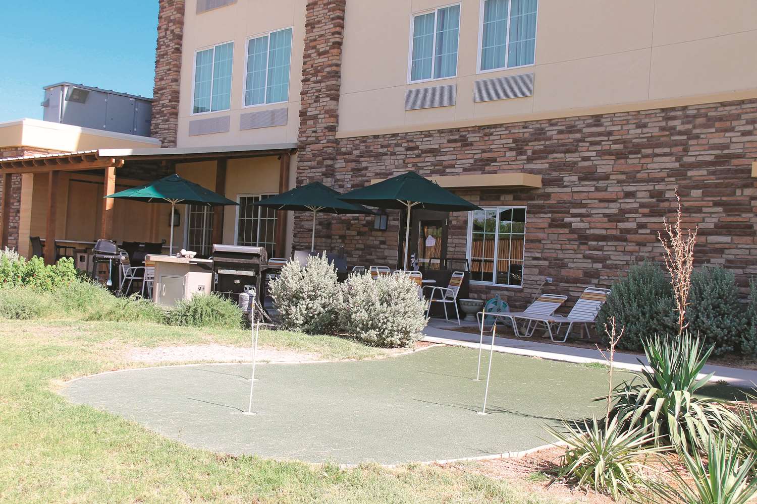 La Quinta Inn & Suites by Wyndham Pecos 59/62