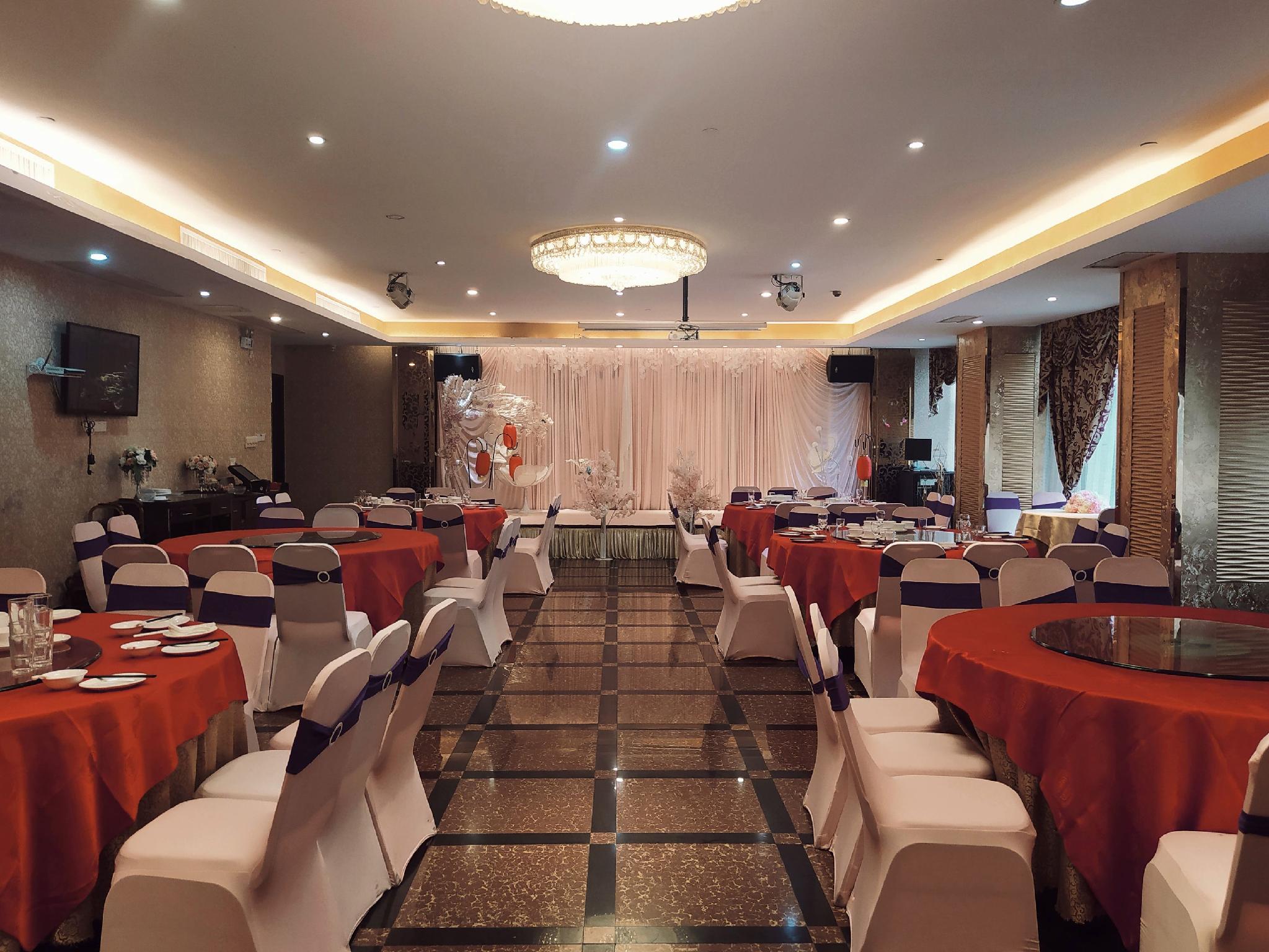 The Century Hotel (ex. Zhongshan Zhongao) 26/30