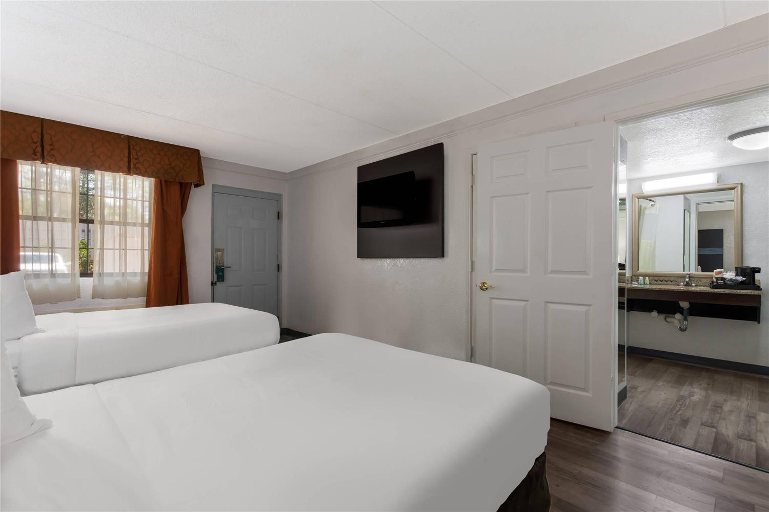 ROOM, 2 DOUBLE BEDS, ACCESSIBLE