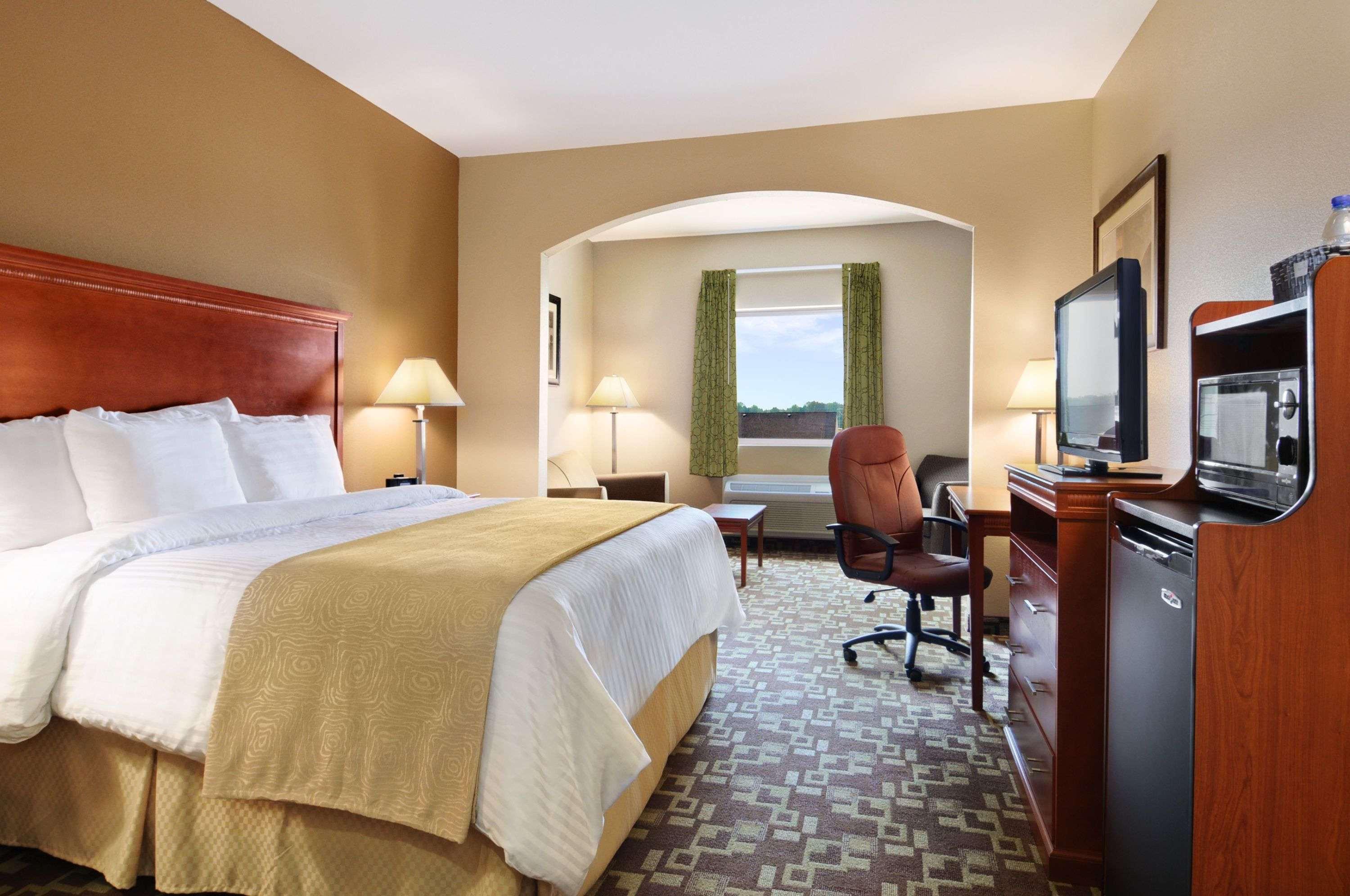 Efficiency, King Bed