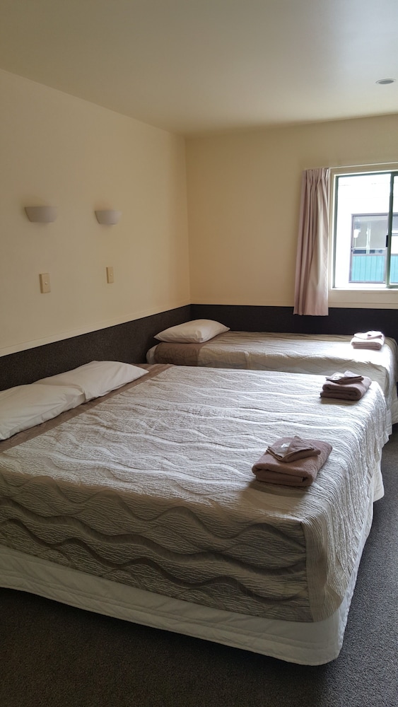 Auckland North Shore Motels & Holiday Park 13/56