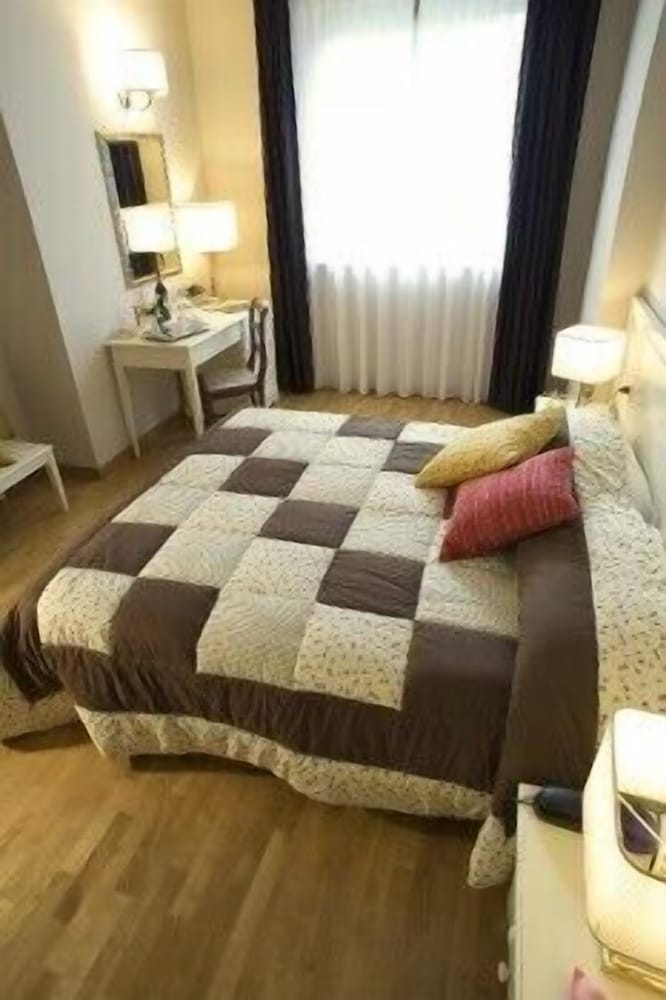 Relais Forti 16/50