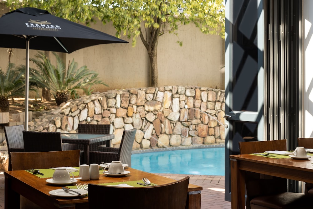 PREMIER HOTEL MIDRAND 56/67