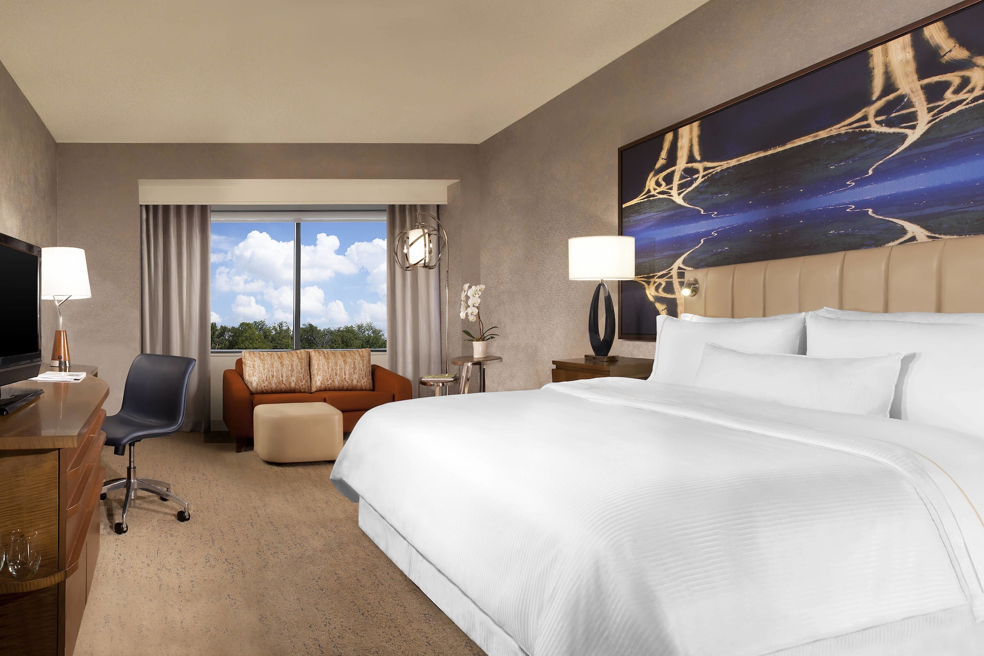 STUDIO, SUITE, KING BED, CORNER