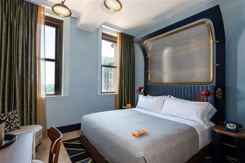 Room, Queen Bed