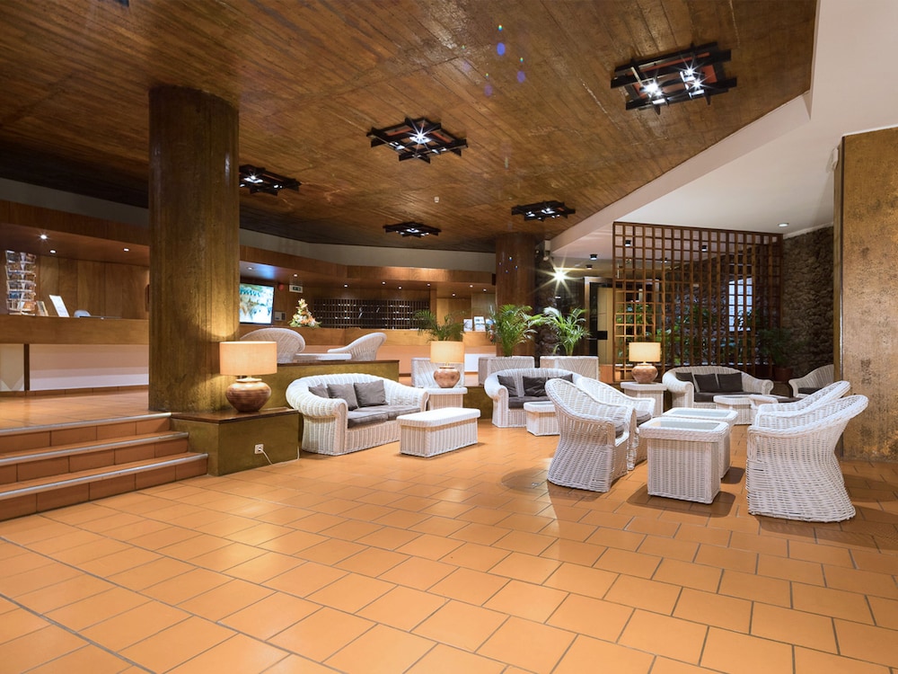 Baia Madeira Hotel - Ocean Beachfront 46/54