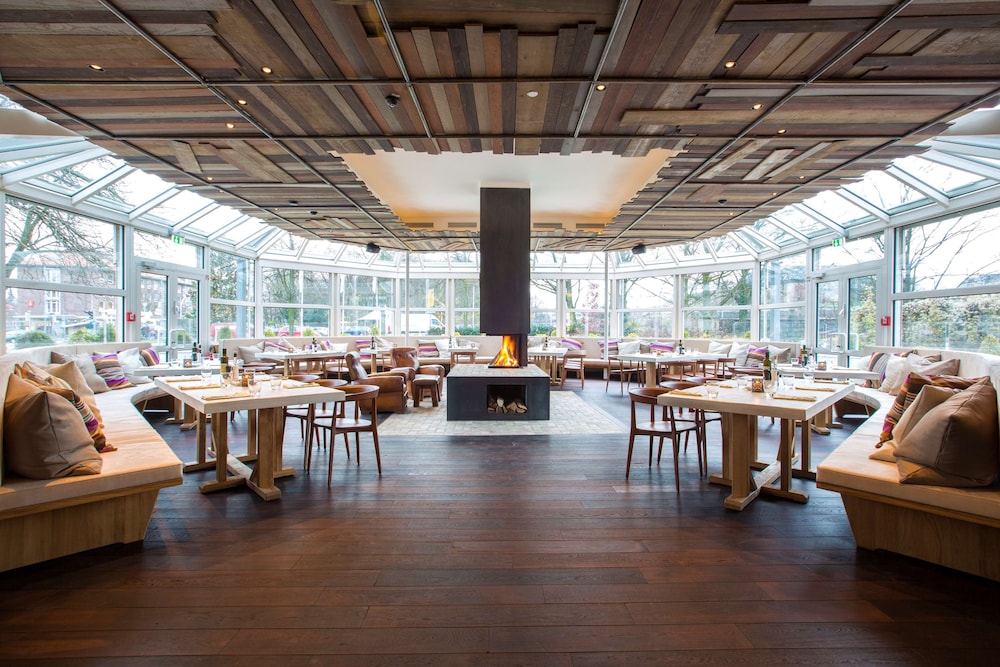Park Inn by Radisson Lubeck 24/50