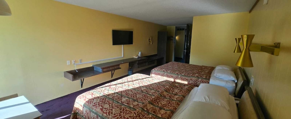 Premium 2 Full Beds Non-Smoking، Sunset Inn Manning I 95 3/5
