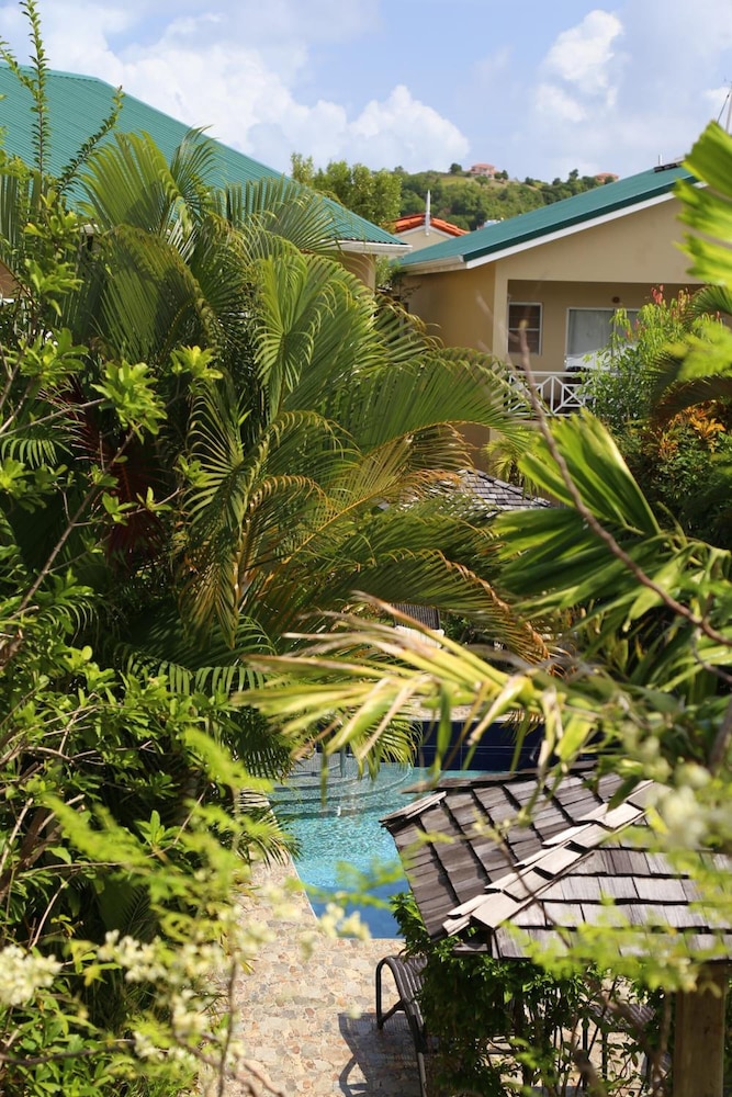Harmony Suites 56/64