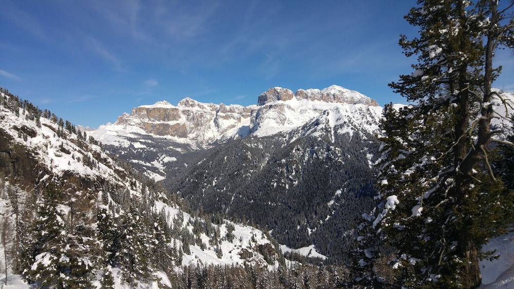 GH Hotel Monzoni 32/46