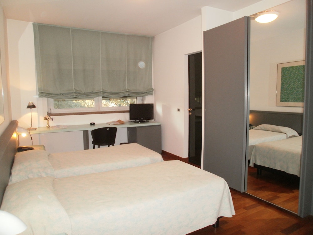 Albergo Villa & Roma 8/49