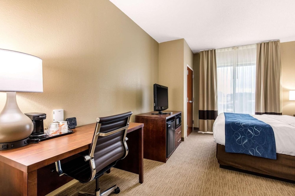 Comfort Suites Manchester 14/41