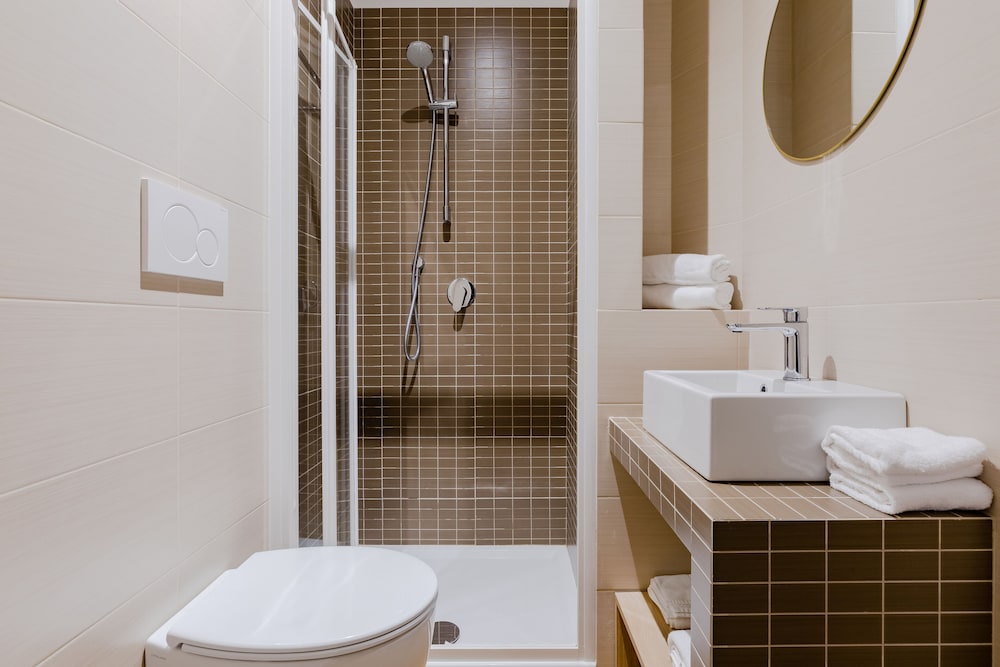Suites by Chloe 25/51