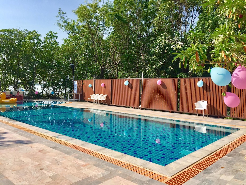 Khum Sai Ngam Hotel & Resort 14/45