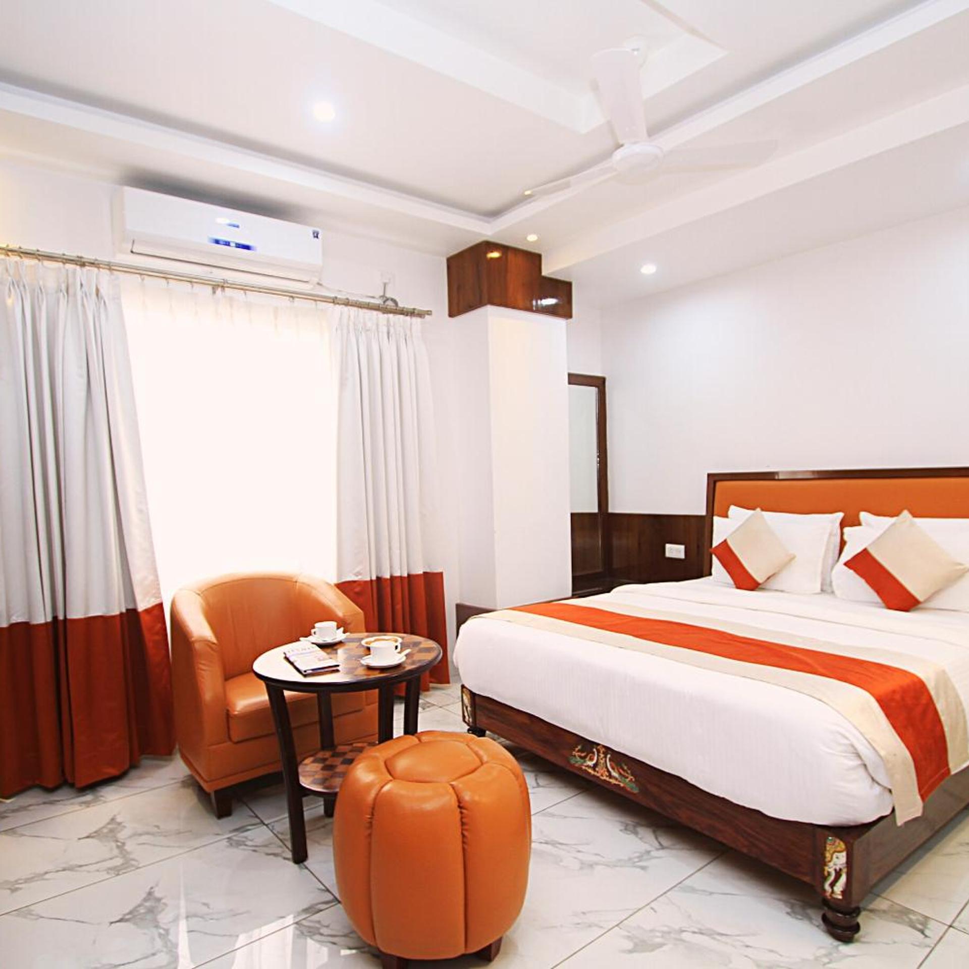 Executive, King Bed