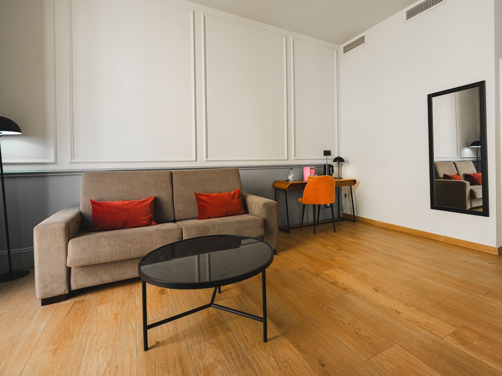 Alcazaba Premium Hostel 30/50