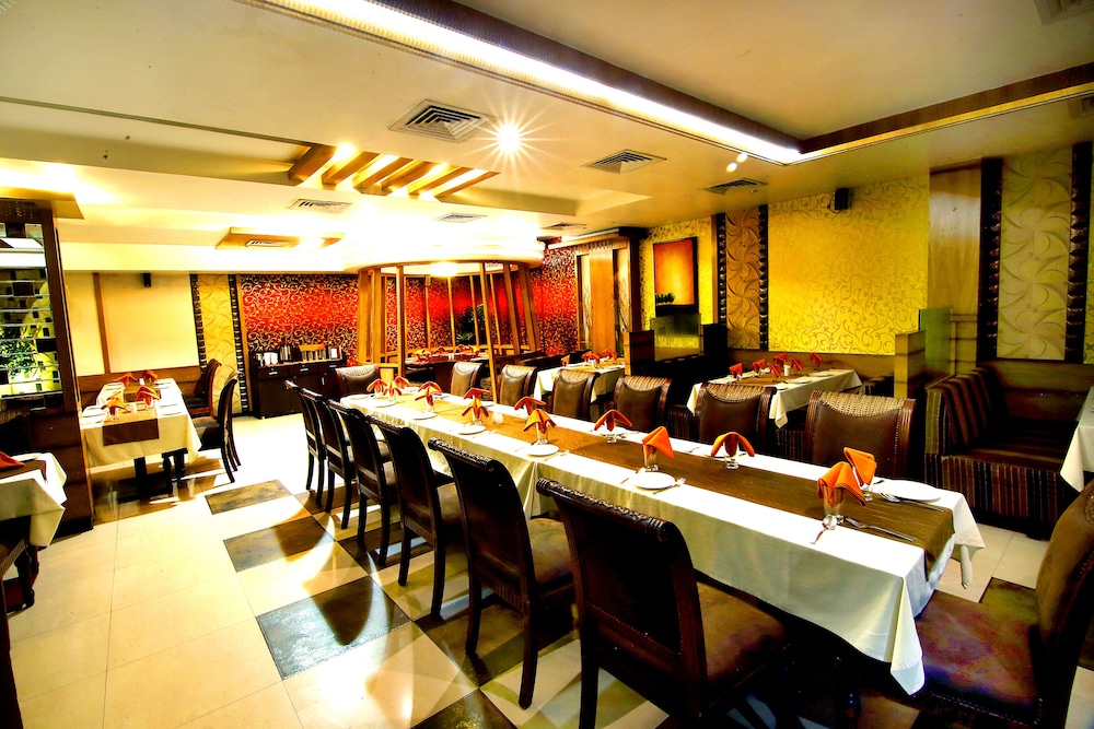 Hotel Meera 33/42