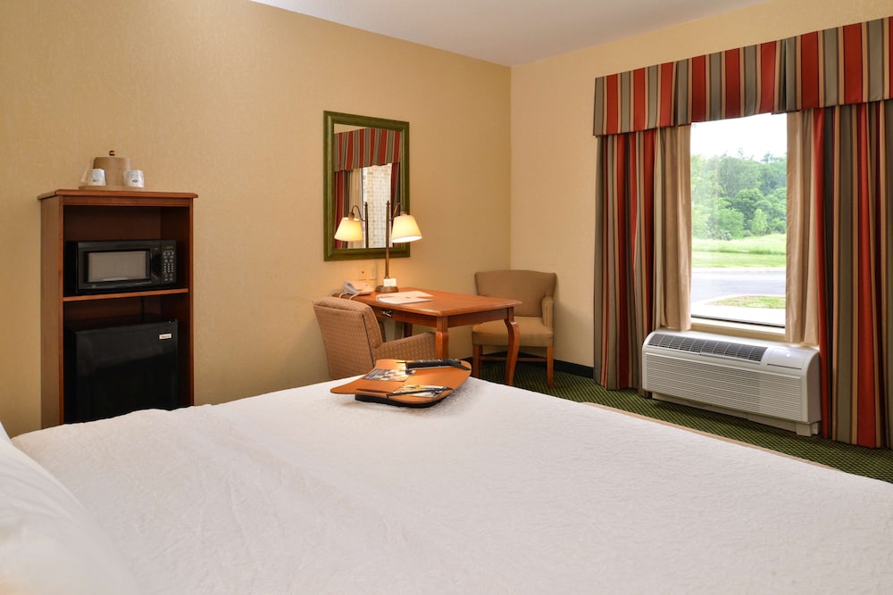 Hampton Inn & Suites St. Louis-Edwardsville 20/69