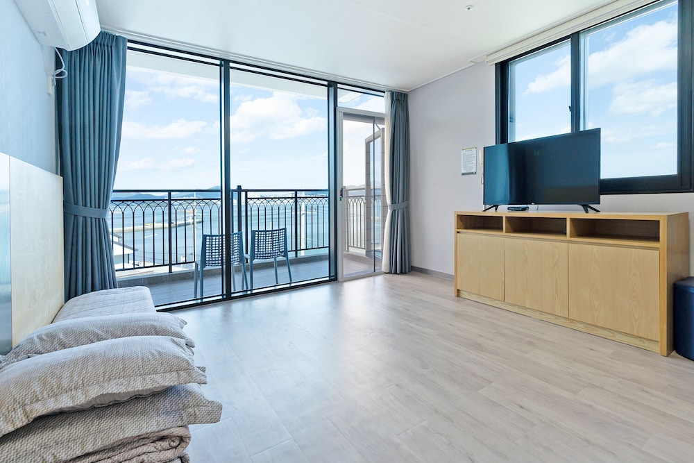Gold Beach Resort 16/37