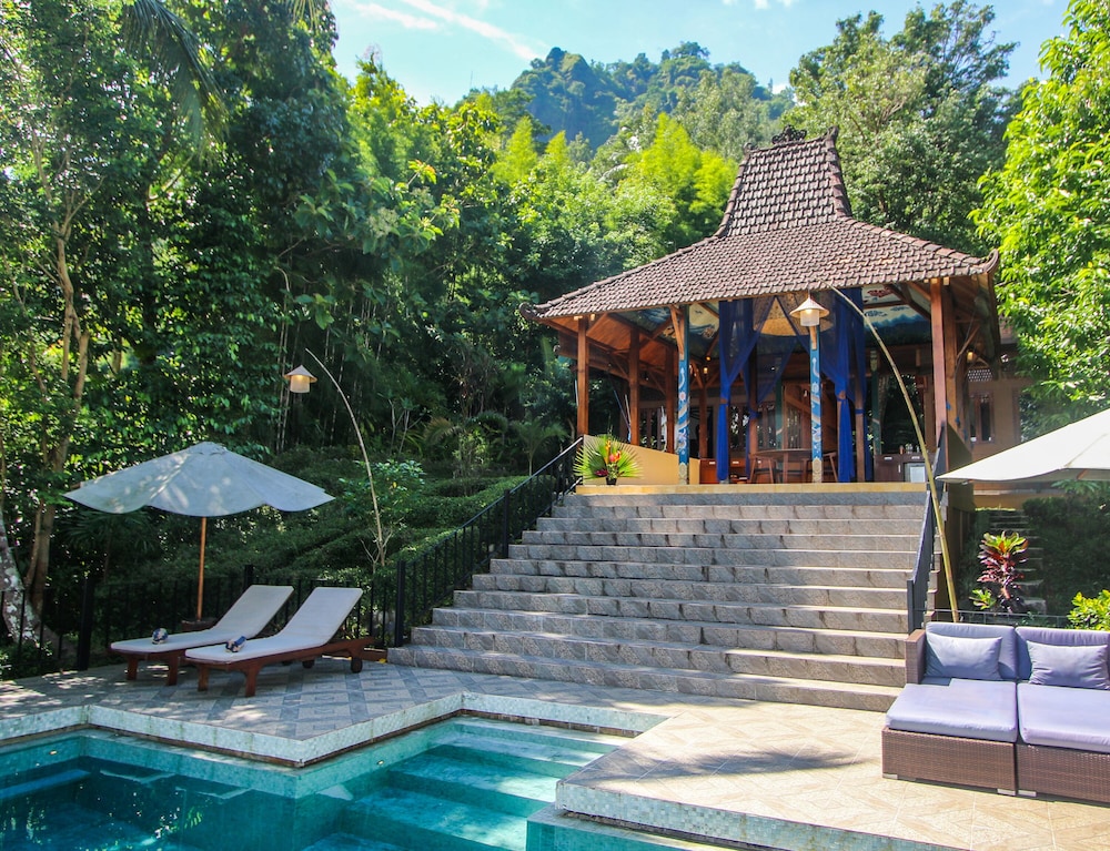 Villa Borobudur Resort 1/83