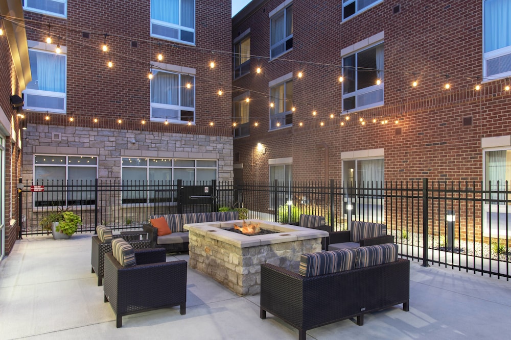 TownePlace Suites by Marriott Louisville North 33/40