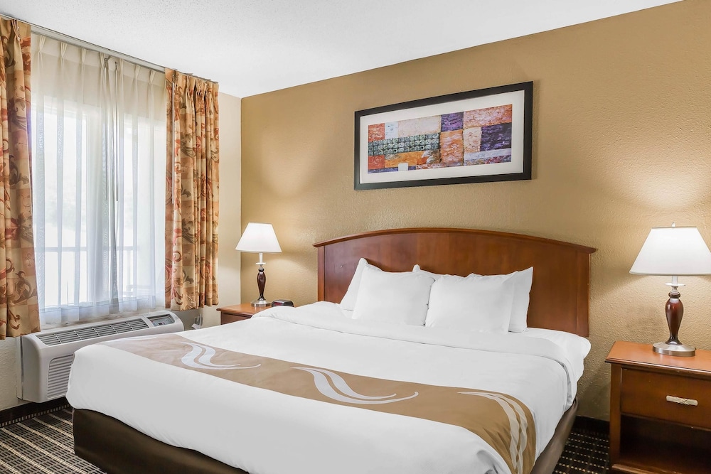 Quality Inn & Suites Sevierville - Pigeon Forge 14/34
