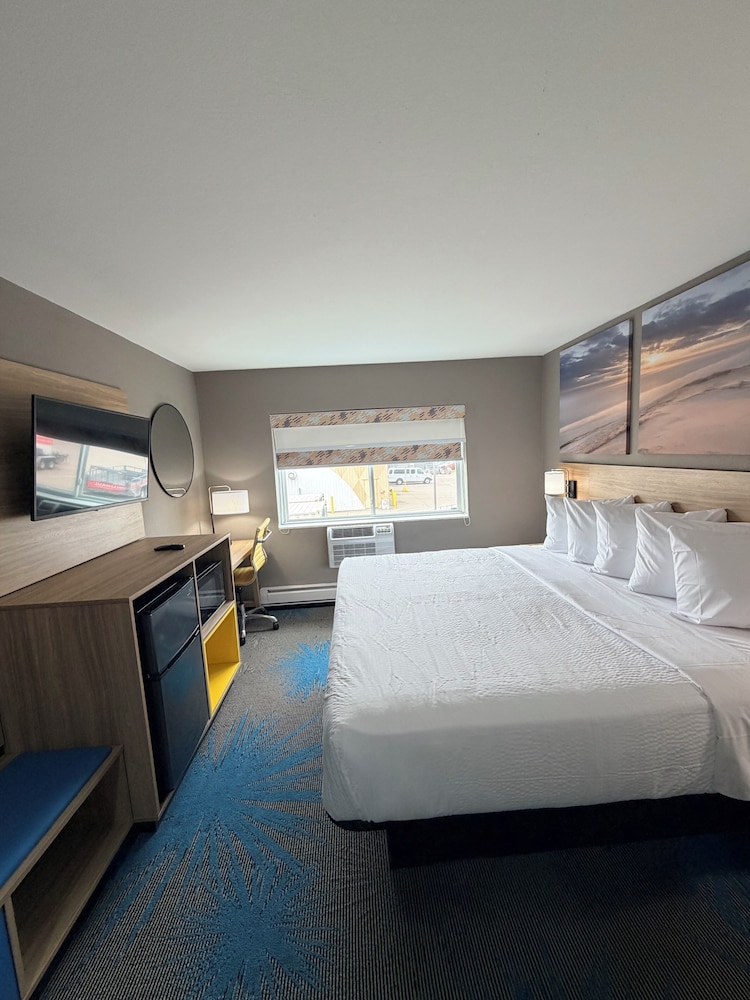 Days Inn by Wyndham La Crosse 32/59