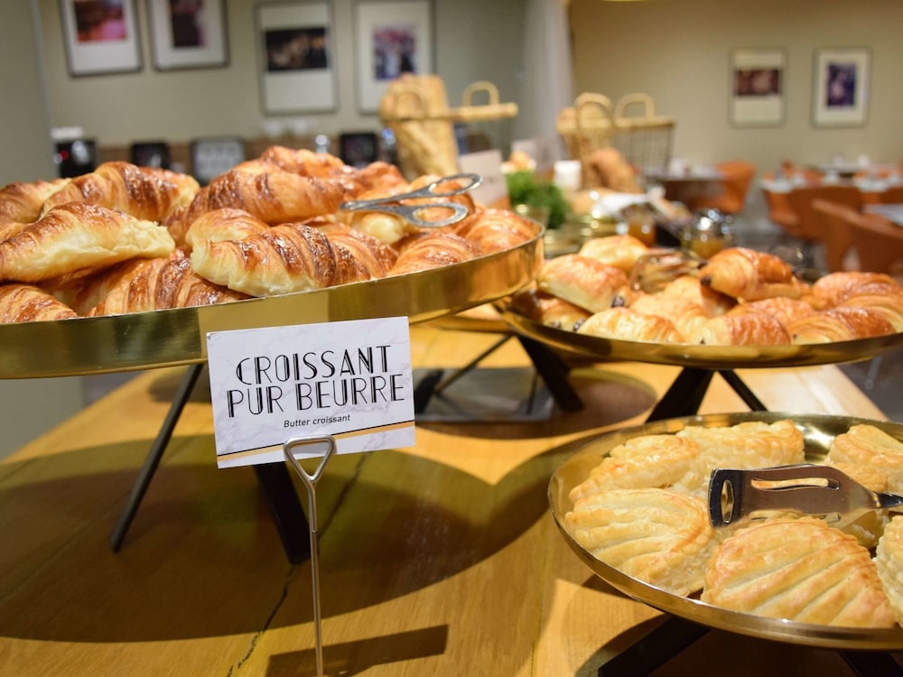 Mercure Valenciennes Centre 53/75