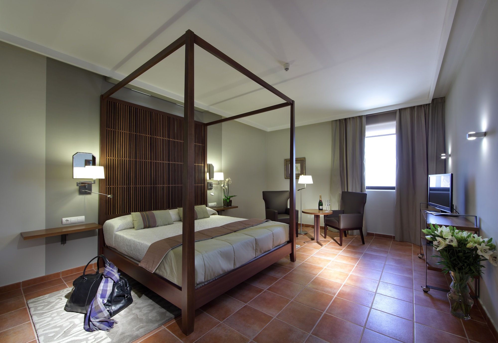 Junior Suite, Queen Bed