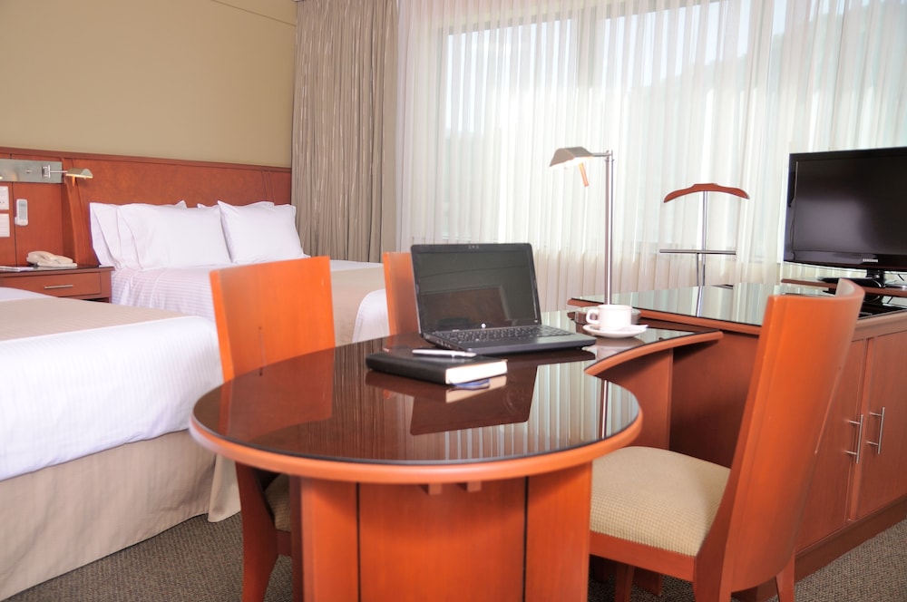 Suites Camino Real 68/73