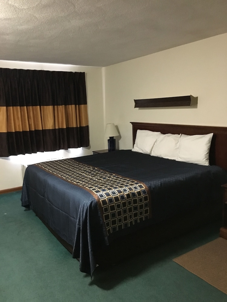 Wickford Motor Inn 19/53