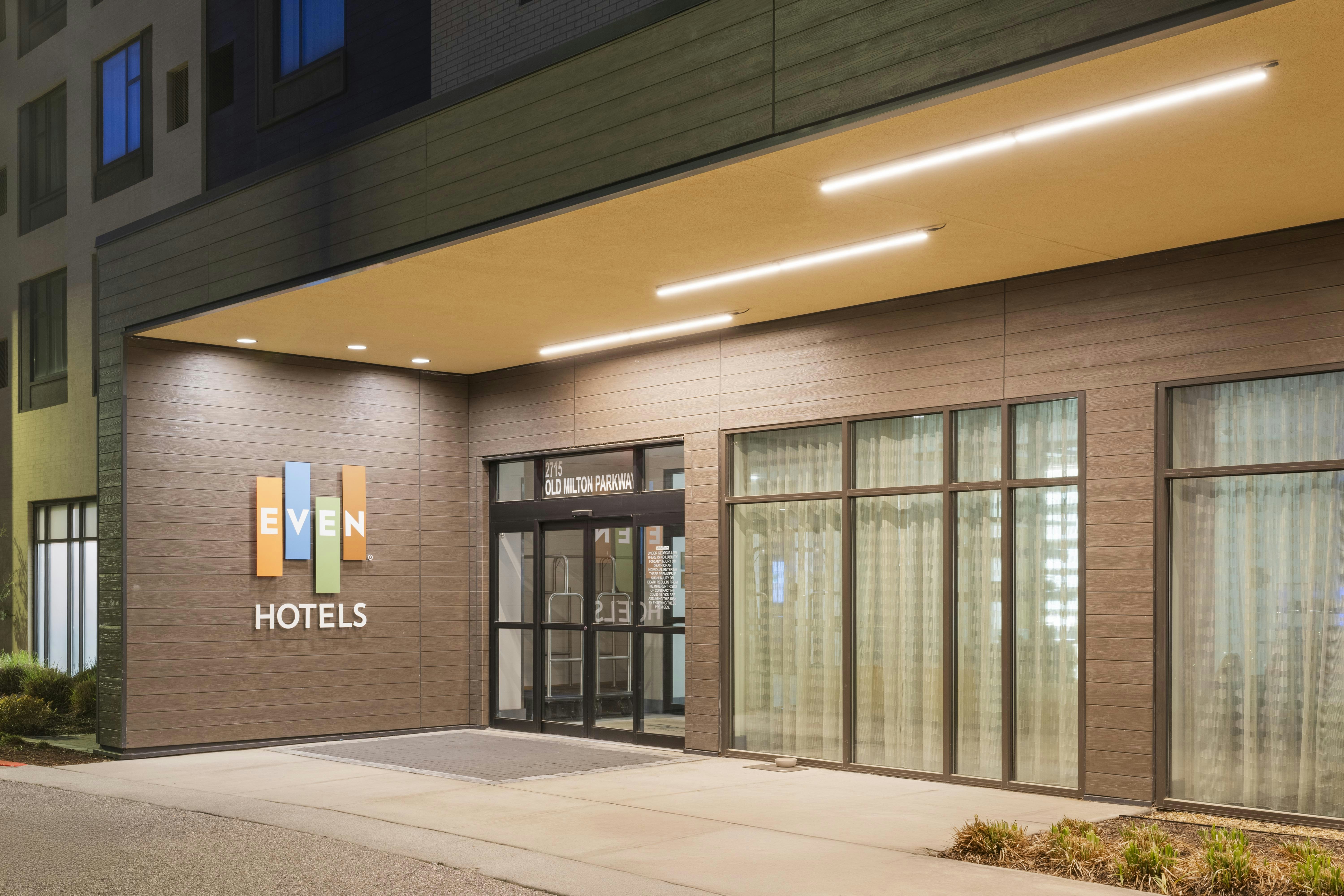 Even Hotels Alpharetta - Avalon Area 4/81