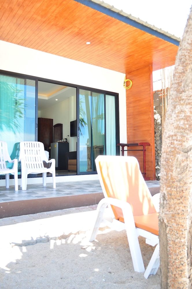 LANTA SEAFRONT RESORT 40/66