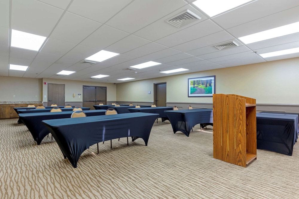 Comfort Suites Fredericksburg South 39/41