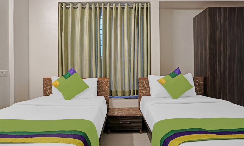 Fabhotel Ajay Inn Viman Nagar 17/37