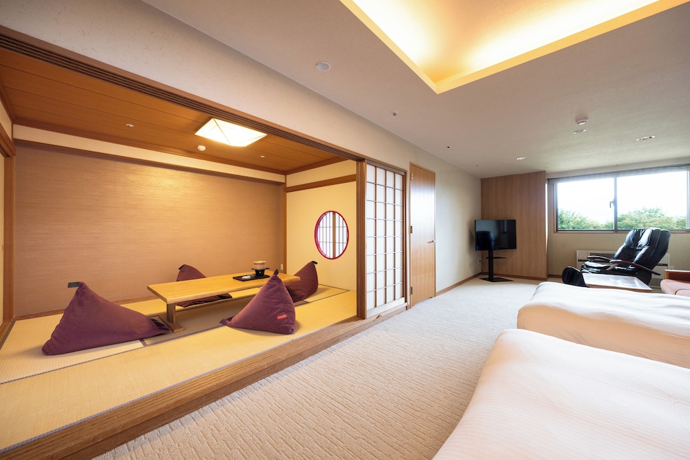 جناح بسريرين مزدوجين وفرشتي فوتون، Niseko Kombuonsen Hotel Kanronomori 4/5