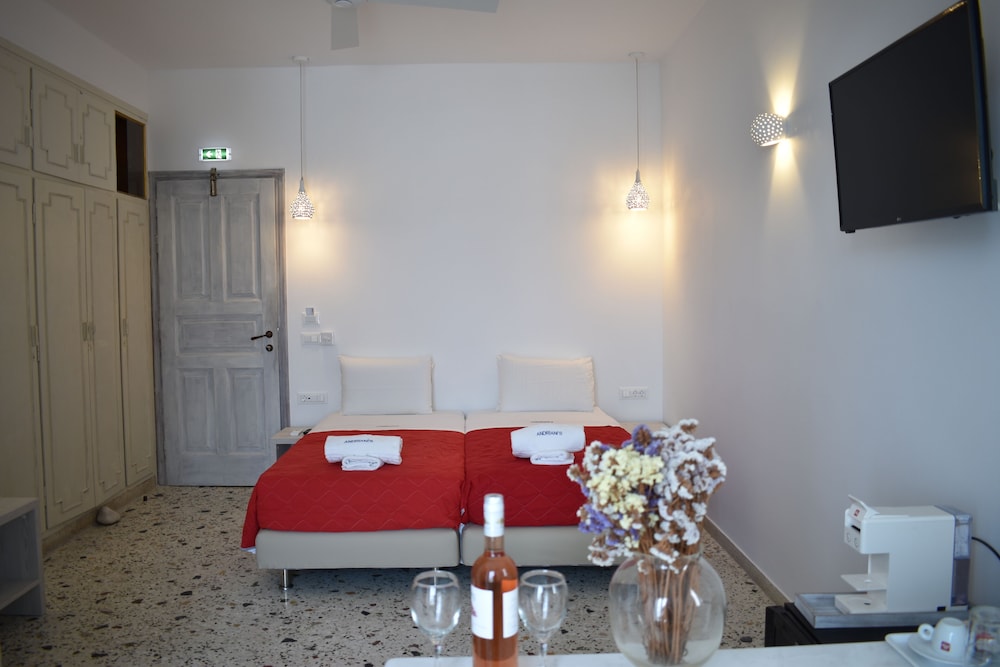 Andriani's Guest House 22/50