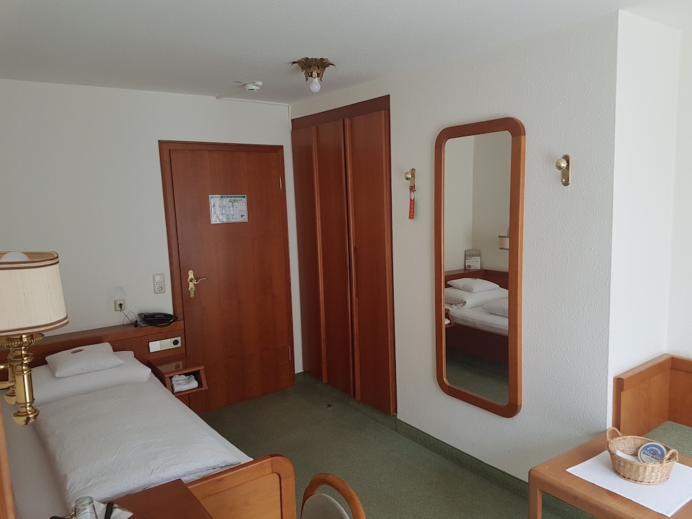 Kurhotel Roswitha 31/72