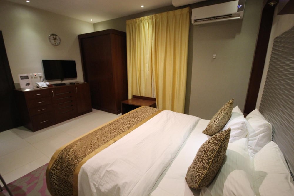 أجنحة طوق(Tooq Suites) 16/50