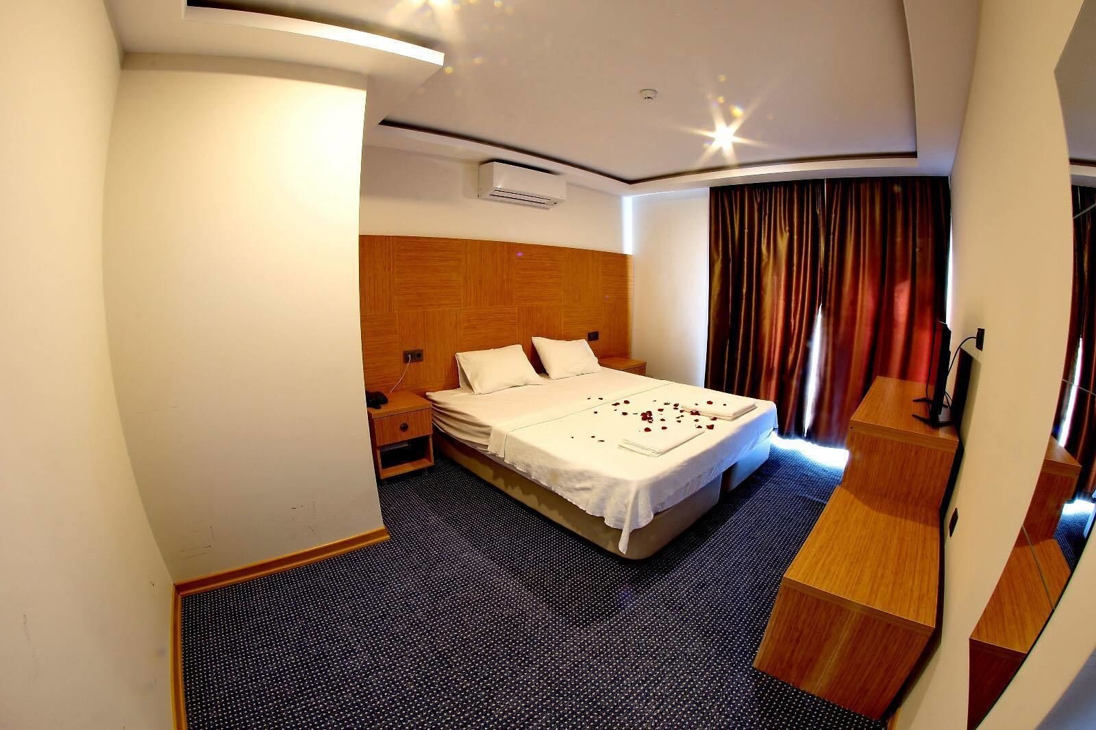 CLASSIC, DOUBLE OR TWIN BED