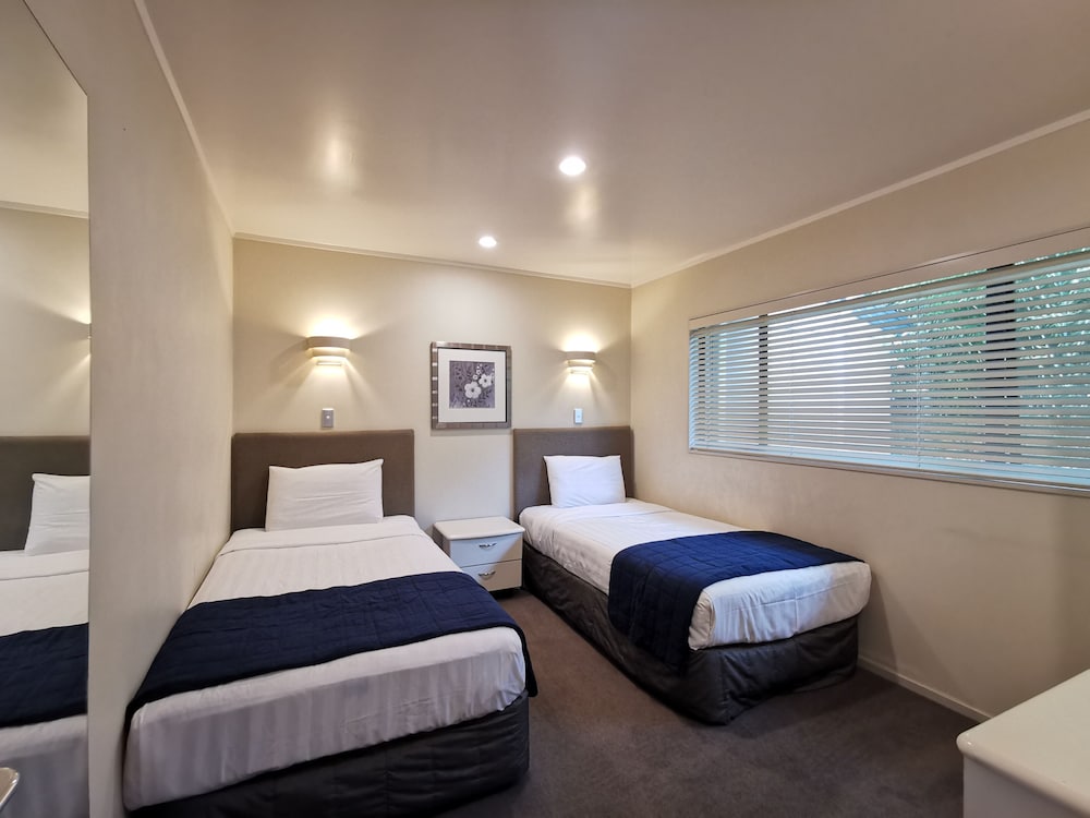 2 BEDROOMS, APARTMENT